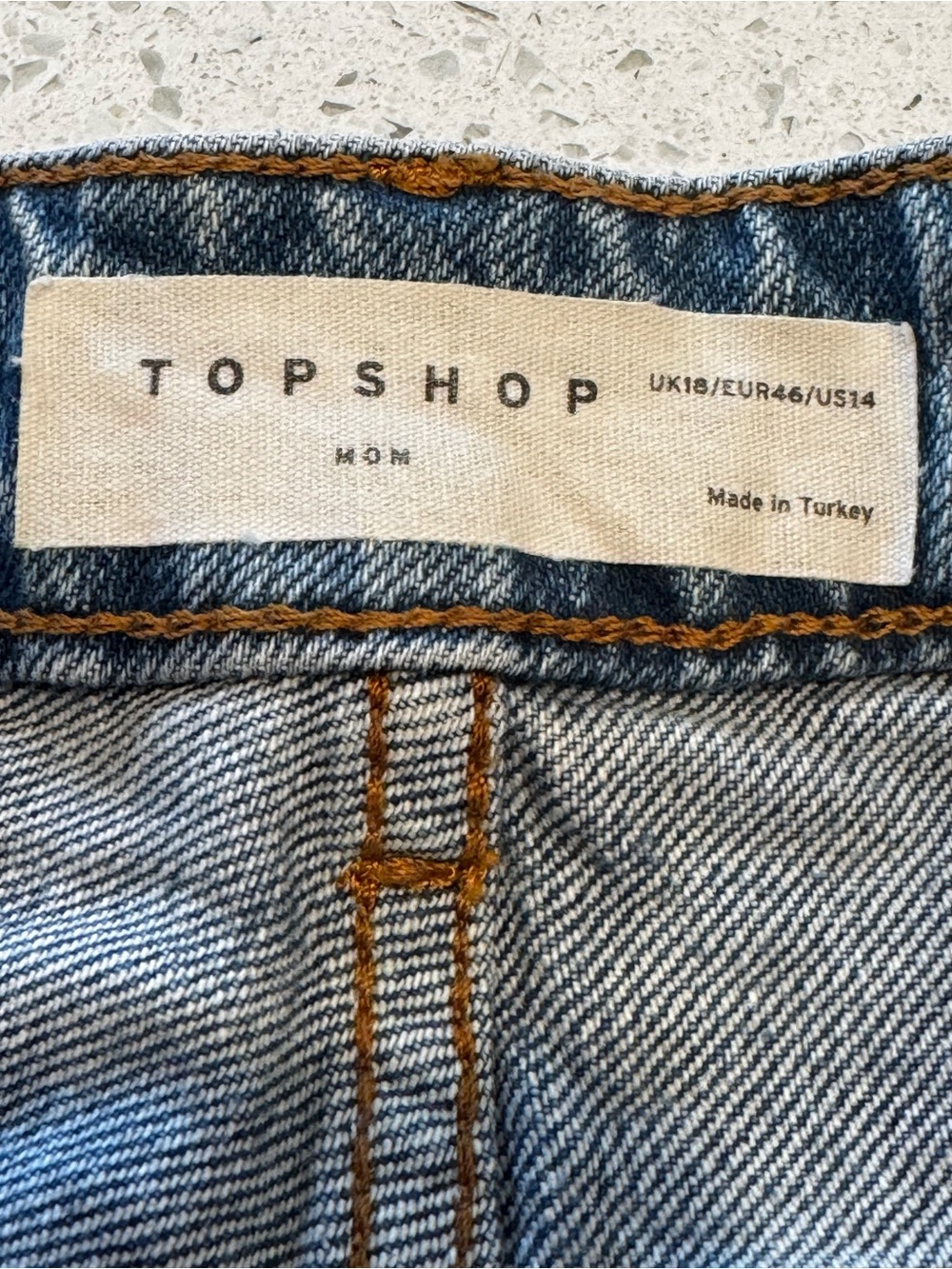 Topshop Mom Denim Cutoff Shorts Light Wash Distressed Raw Hem Size 14 - Picture 4 of 10